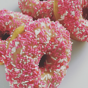 Donut Go Breaking My Heart Box