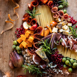 Christmas Cheese and Charcuterie Tray